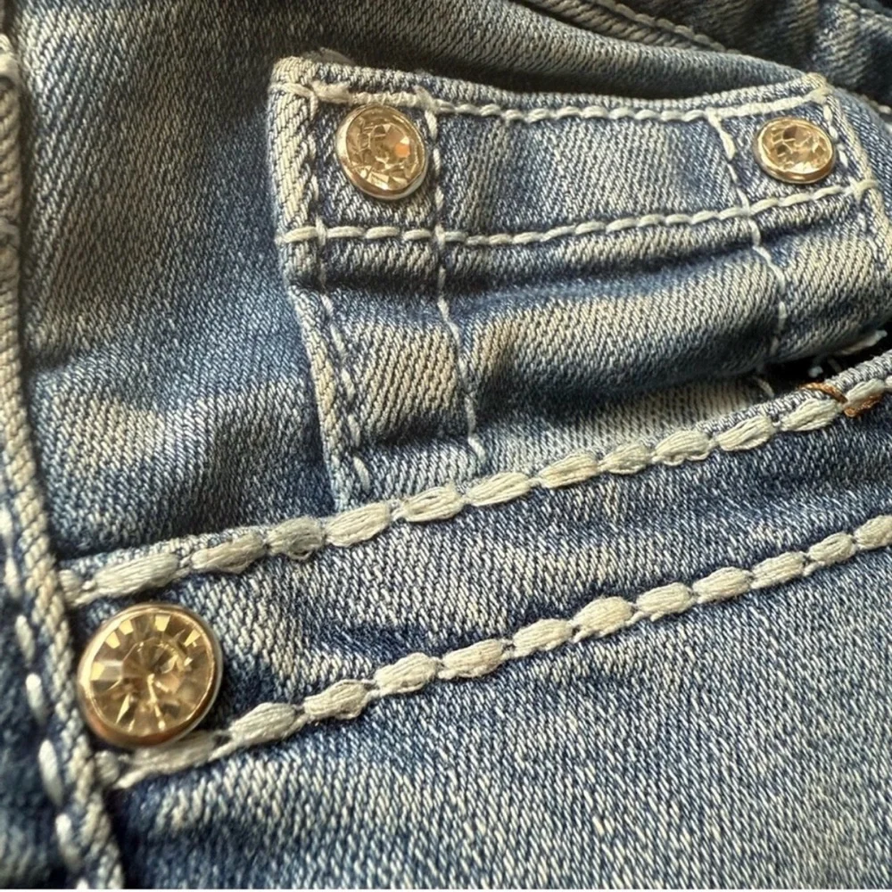 ✨ TELEPATIA Women’s Low-Rise Decorative Pocket Bootcut Jeans Size 27 ⭐ - Picture 4 of 12